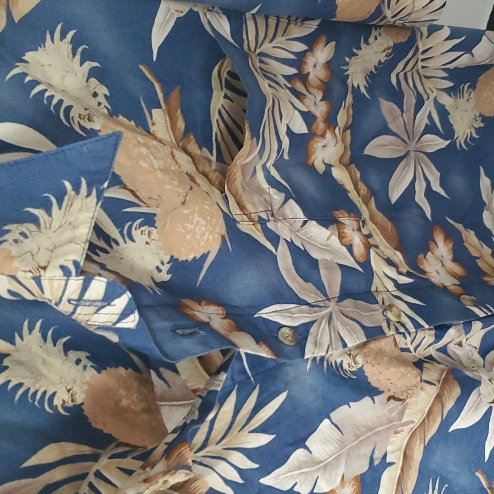 Topical short sleeve shirt - Picture 2 of 8